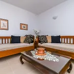 Iveta Appartement *